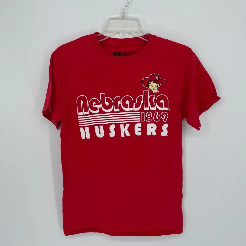 Russell Men's Red Crewneck‎ Nebraska Huskers Herbie 1869 Graphic T-Shirt Size S